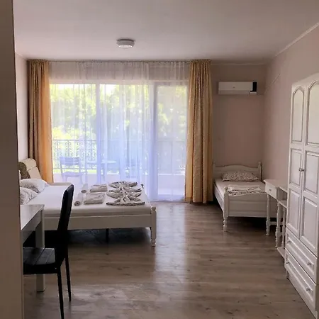 Guest Luxor Primorszko