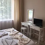 Guest Luxor Affittacamere Primorsko